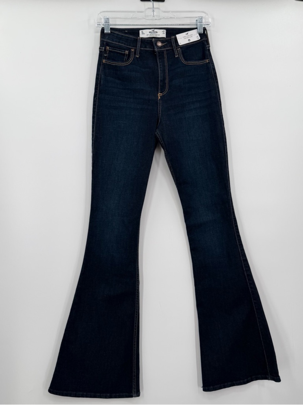 Hollister high rise curvy flare 5/27 nwt